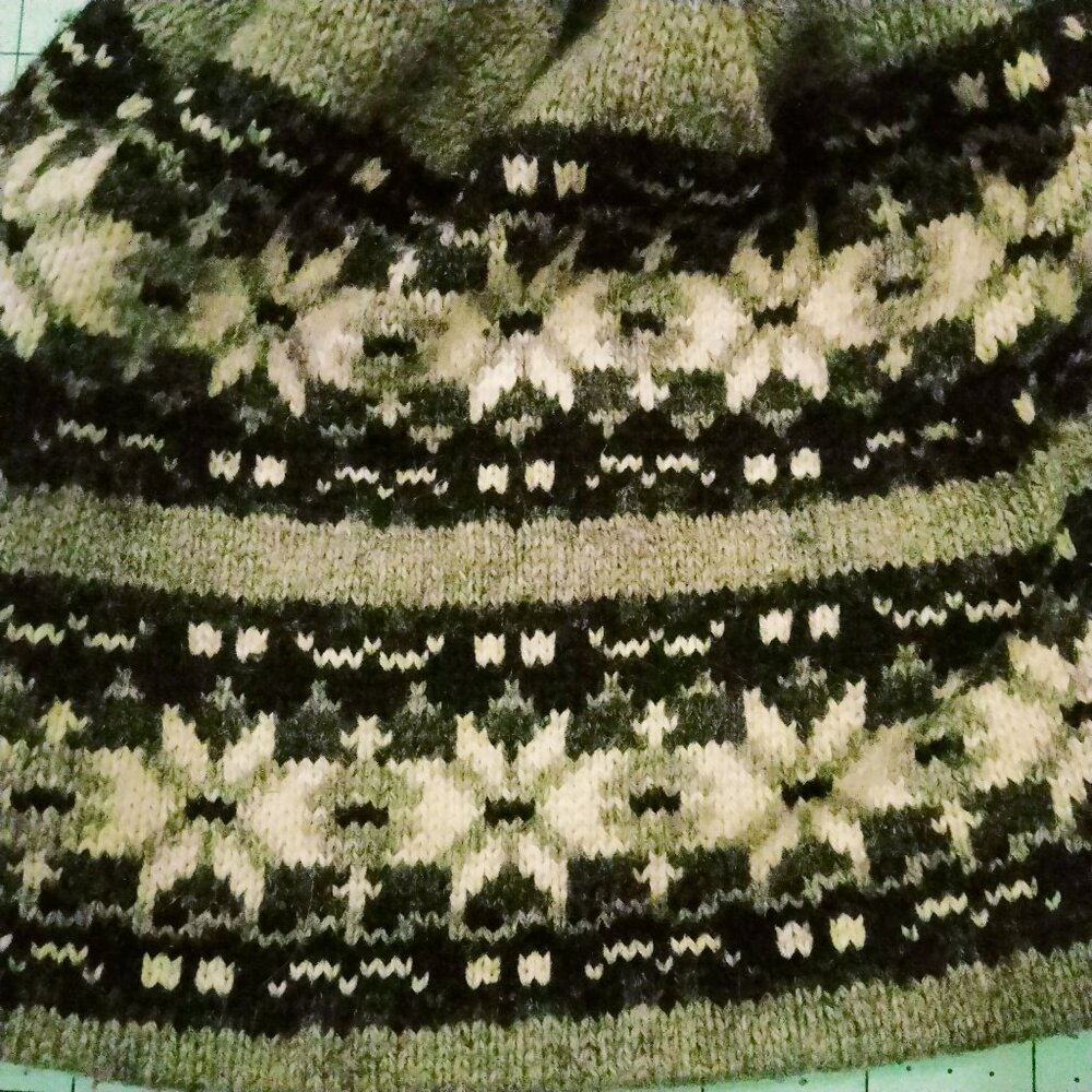 Knit Beanie Hat Eco Friendly Wool Blend Black Gray The Renewable Resource USA - Picture 5 of 7
